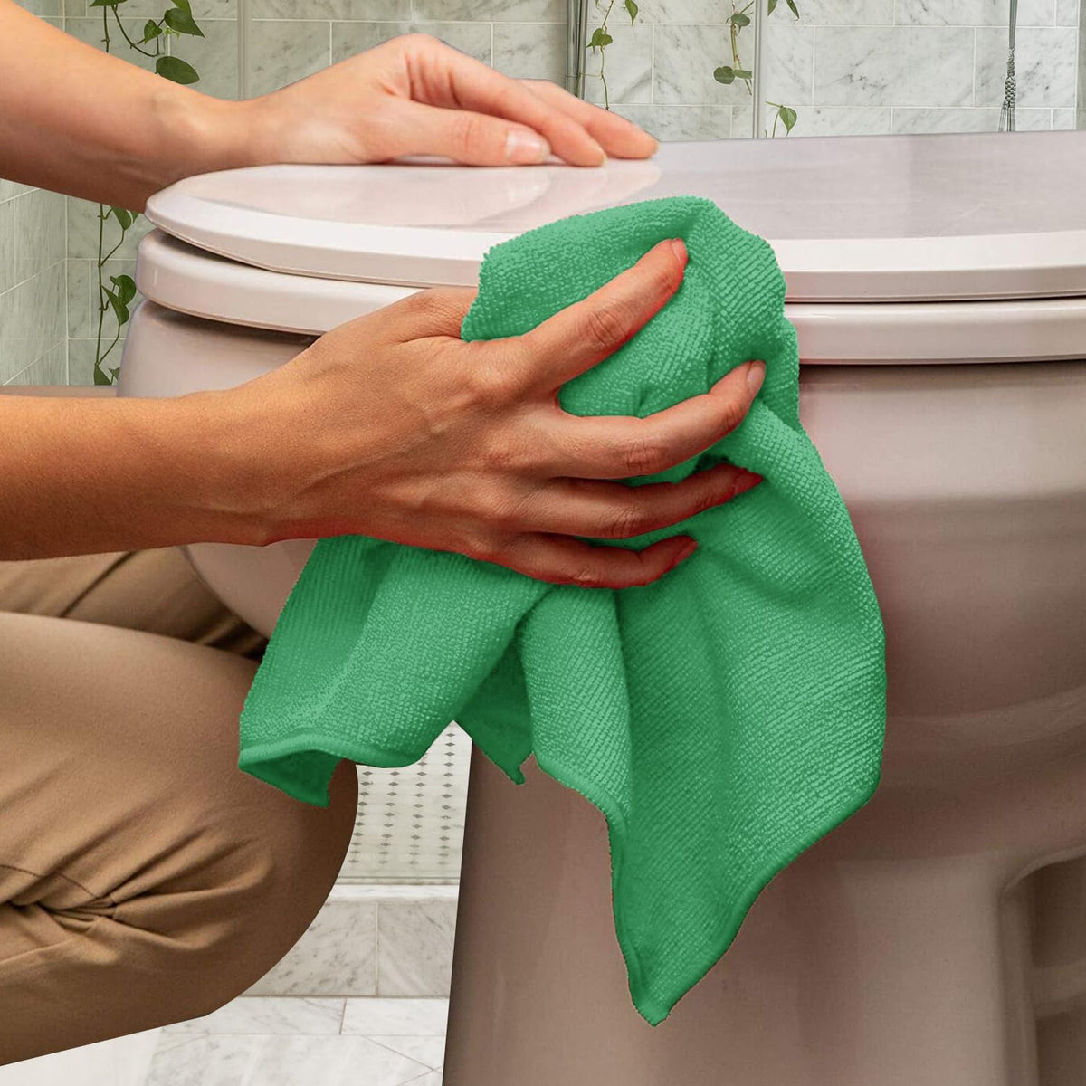 Avalon Towels Microfiber Absorbent Bar Towels, Rags for House Cleaning, Lint Free, Reusable and Washable (Green Value Pack of 48)