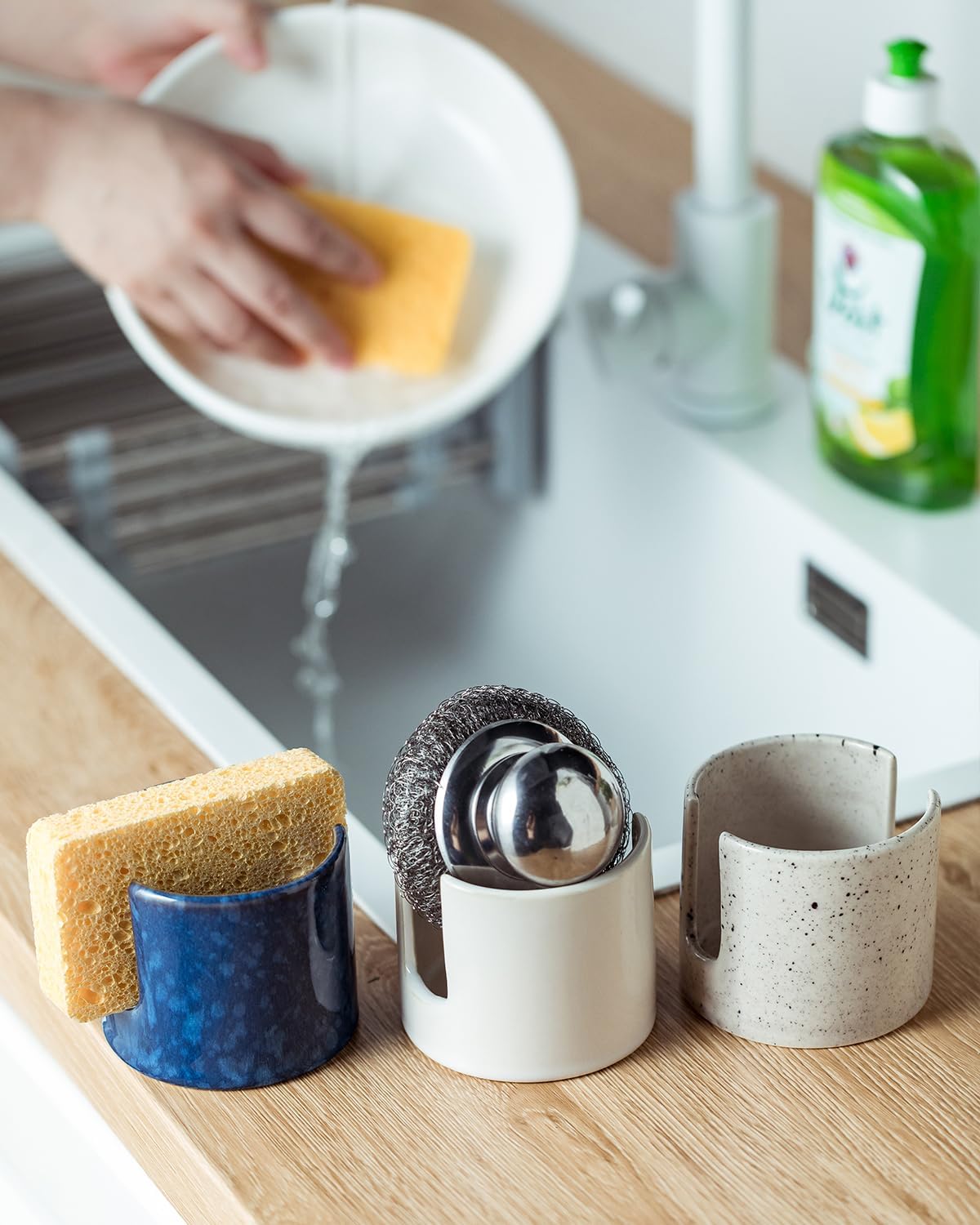 Sponge Holder for Kitchen Sink, Ceramic Dish Sponge Drying Caddy Scrubby Daddy Kitchen Organizer Cute Dish Rack for Sink Counter, Beige White