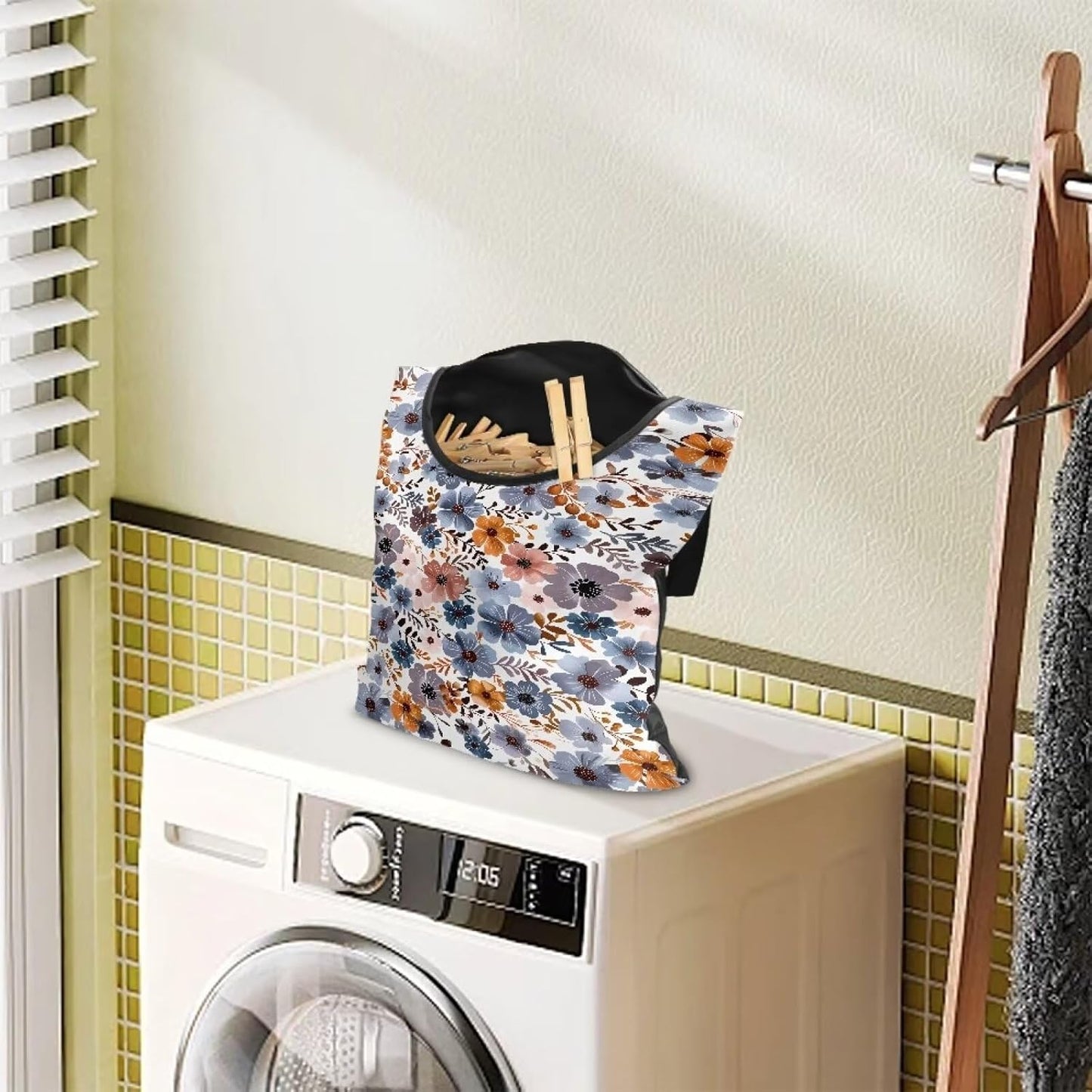 Blue Flowers Clothespin Organizer Bag Hanging Laundry Bag Portable Clothespin Storage with Hanger Hook 2 Ropes for Hanging and Effortlessly Sliding on Clothesline