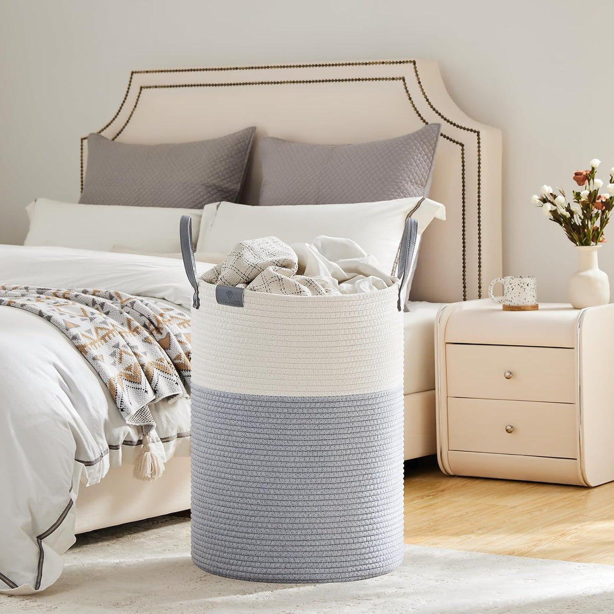 VIPOSCO Tall Laundry Basket, Large Dirty Clothes Hamper with Leather Handle, Woven Rope Storage Basket for Blanket, Toy In Living Room, Bathroom, Bedroom - 100L Grey & White