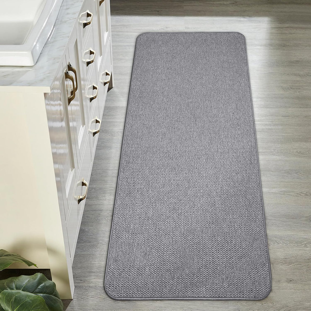 Bath Mat,Ultra Thin Bathroom Runner Rugs,Large Bath Mats for Bathroom,Quick Dry,Non-Slip,Machine Washable,Low Pile,Bath Rug,Shower Outside,Sink,Home Decor Accessories.Grey,1'5"x4'11"（17x59inch）